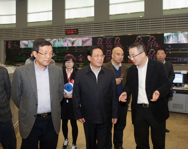 集团公司党委书记,董事长邵剑明,总经理朱少杰等陪同检查.